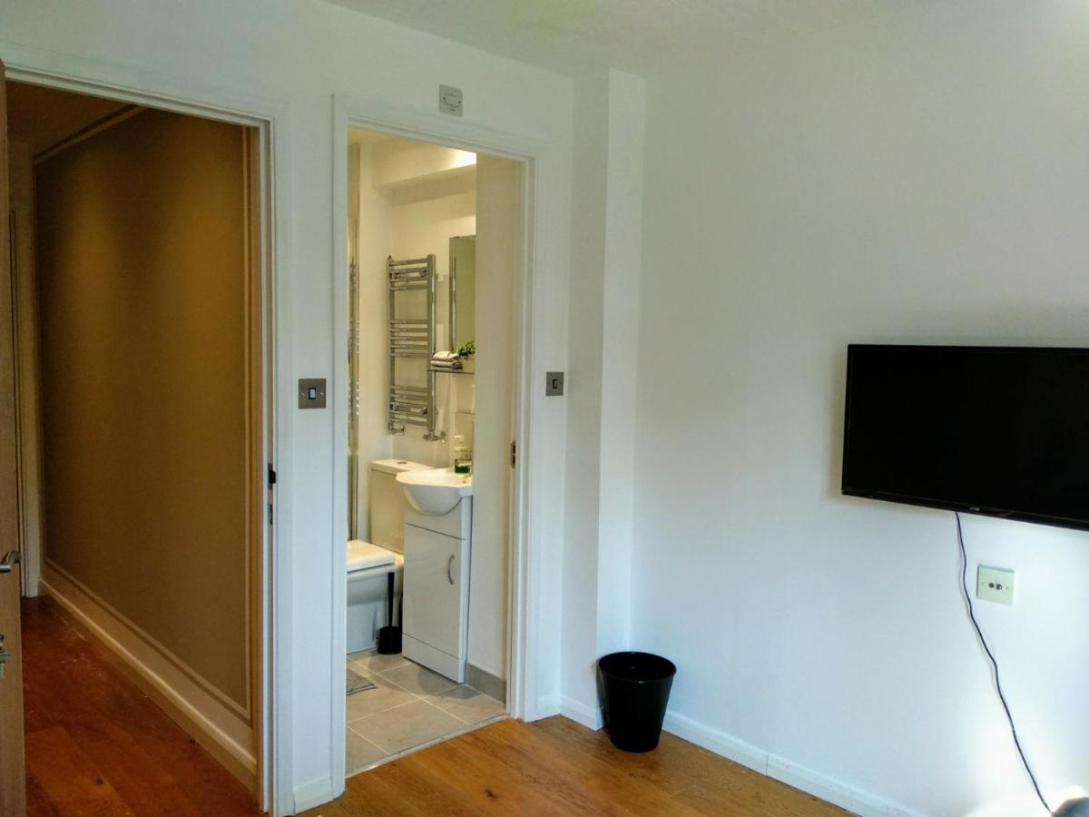 With En-suite And Free Parking Affittacamere Londra