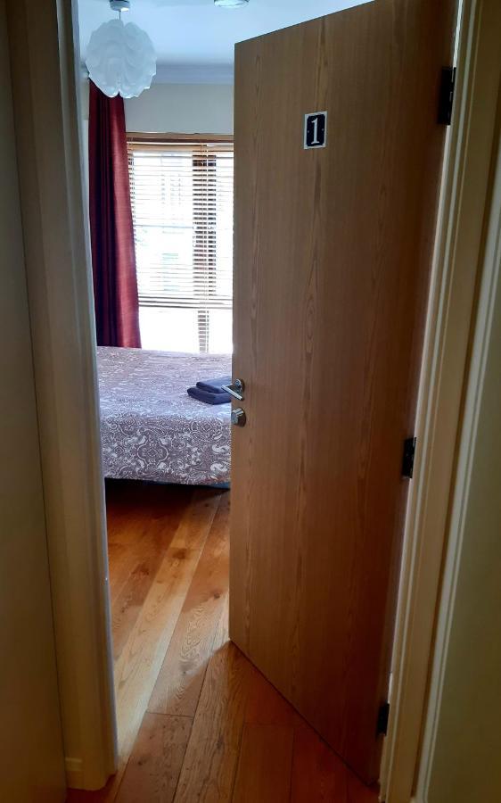 With En-suite And Free Parking Affittacamere 3*